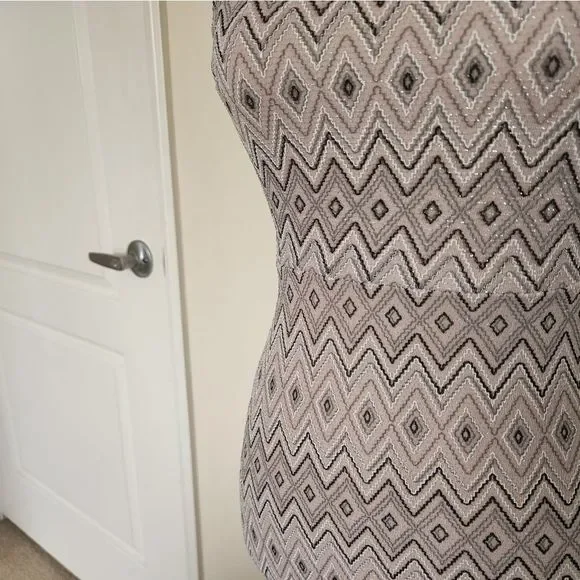 4SI3MNA Metallic Pink Backless Strappy Dress - Picture 6 of 9